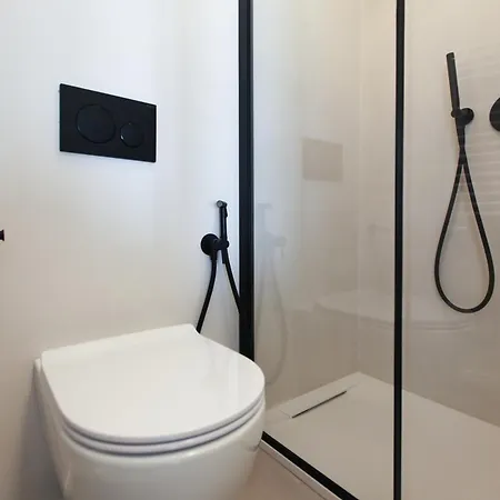 Ca Bela - Certosa بيت ضيافة 4*